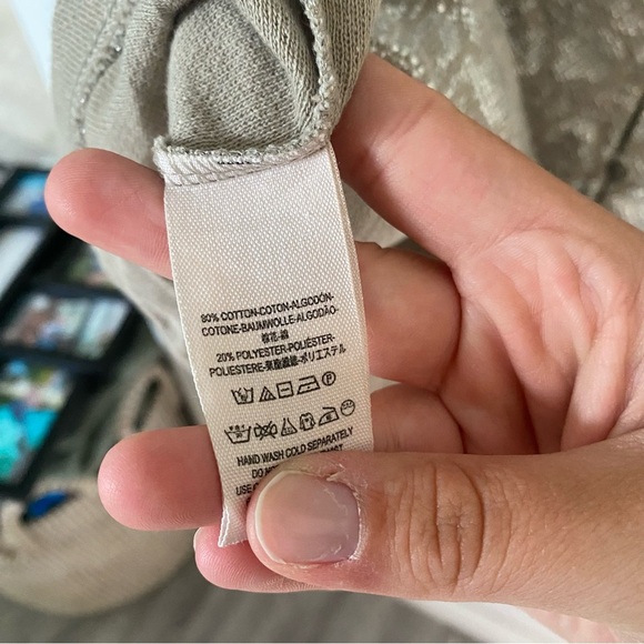 Free People Women’s Knit Metallic Tank Top Button Slit Back Size Large - Picture 6 of 6